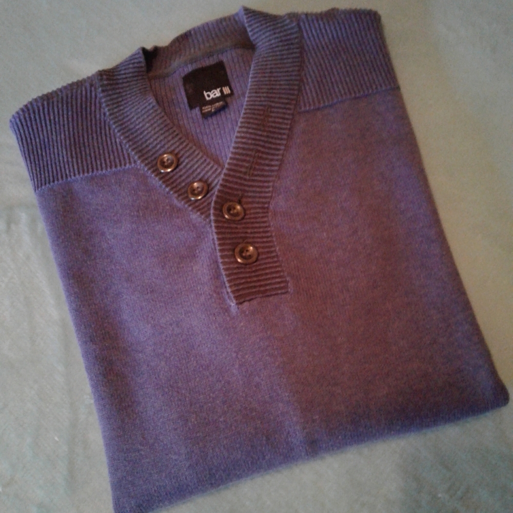 🌺 Mens Like New Bar III Henley Style Sweater
